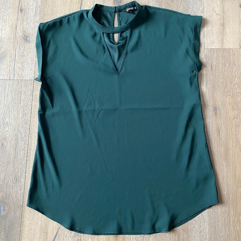 Express Women’s silky top